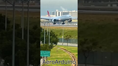 Majestic Turkish #B777 Foggy Landing #Aviation #AeroArduino