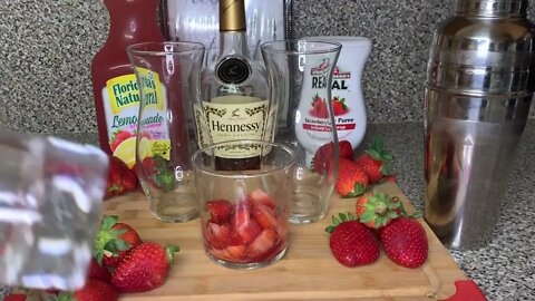 STRAWBERRY HENNY BETTER THAN TGI FRIDAYS STRONG DRINKCOCKTAILS ALCOHOLIC BEVERAGES 6