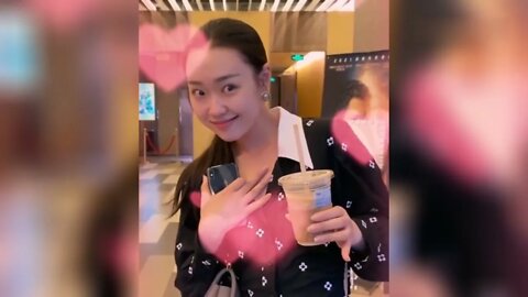 #盘点 那些让人瞬间脸红的尴尬场面，只要我不脸红，脸红的就是别人#吃瓜观影站 #搞笑瞬间 #爆笑生活