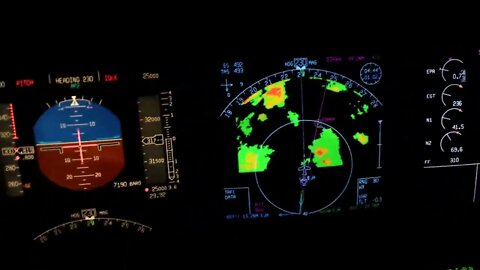 MD-11F Flying Around Thunderstorms - Part 5 (Spanish)