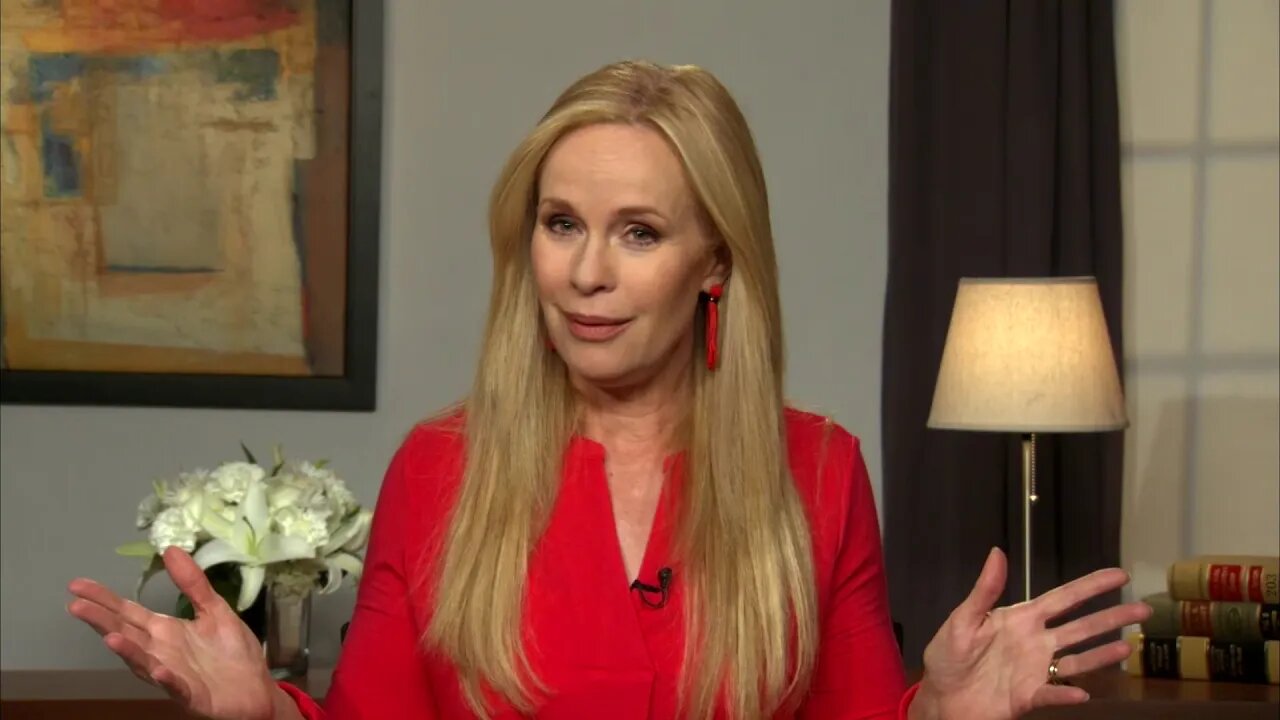 Elisabeth Leamy interview with Darren Paltrowitz