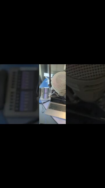 Curious what I'm looking at while doing the show?