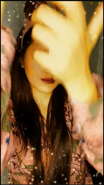 Hello everyone! I finally gathered some time and courage to make this 😃 Hope you're doing well.