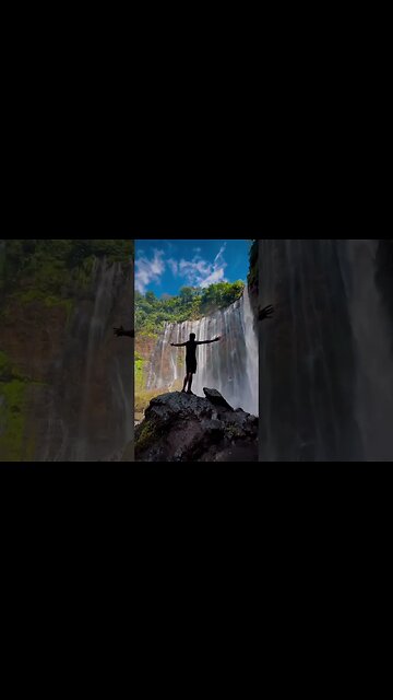 The spectacular Tumpak waterfall.