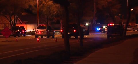 Vegas police: 2 killed in crash in Summerlin