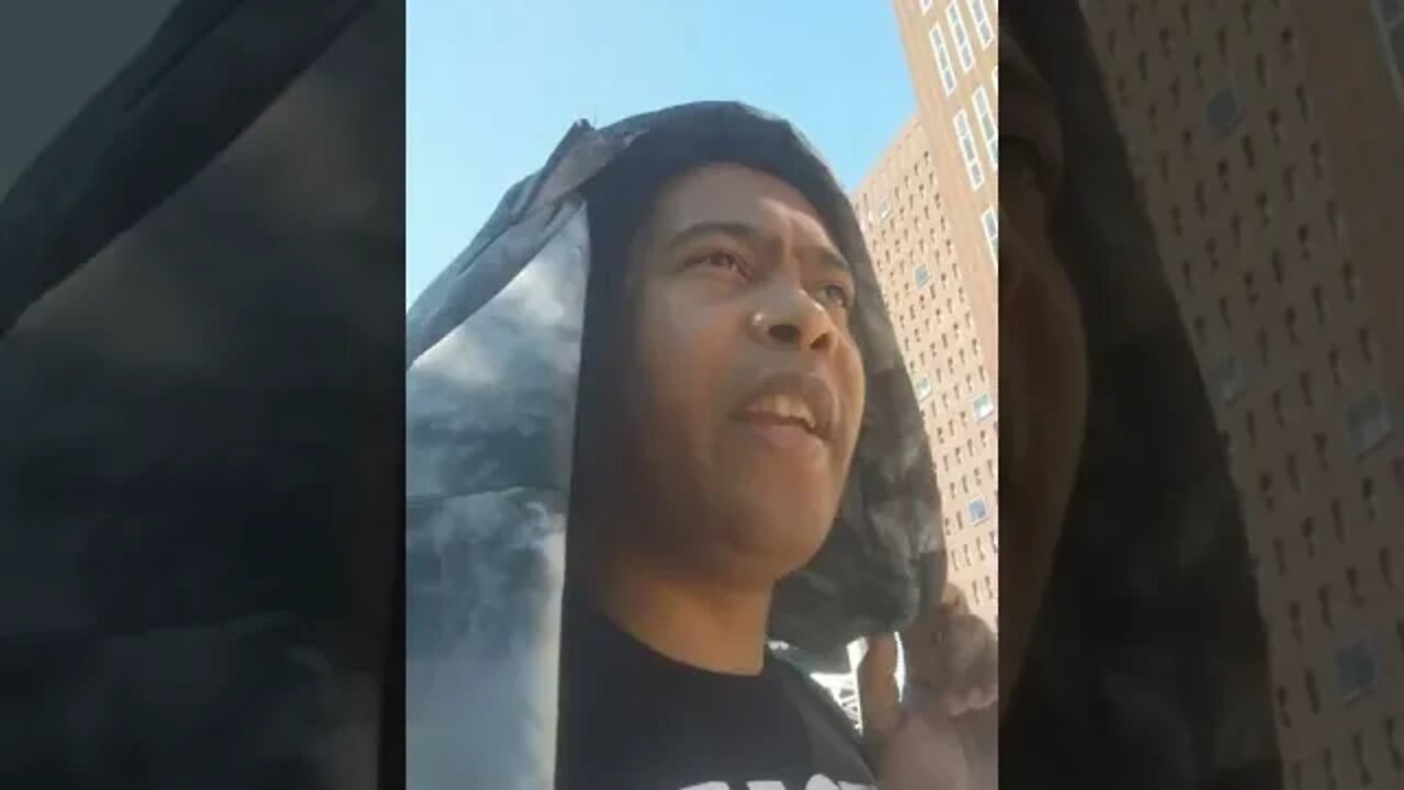 Quick Live: Fools Enter...