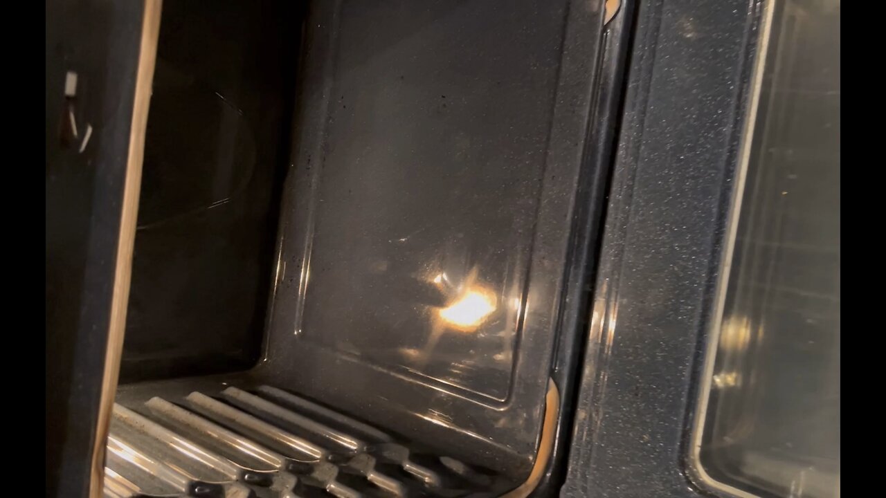 What Do you use to clean oven?