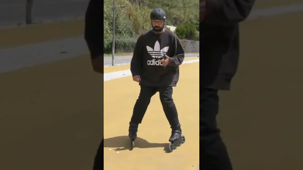 HOW TO STOP ON INLINE SKATES #shorts