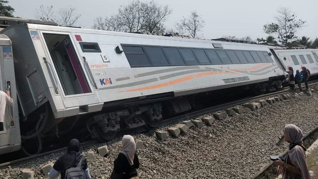 Viral! The Argo Semeru train on the Surabaya Gubeng route towards Gambir derailed at Sentolo Wates