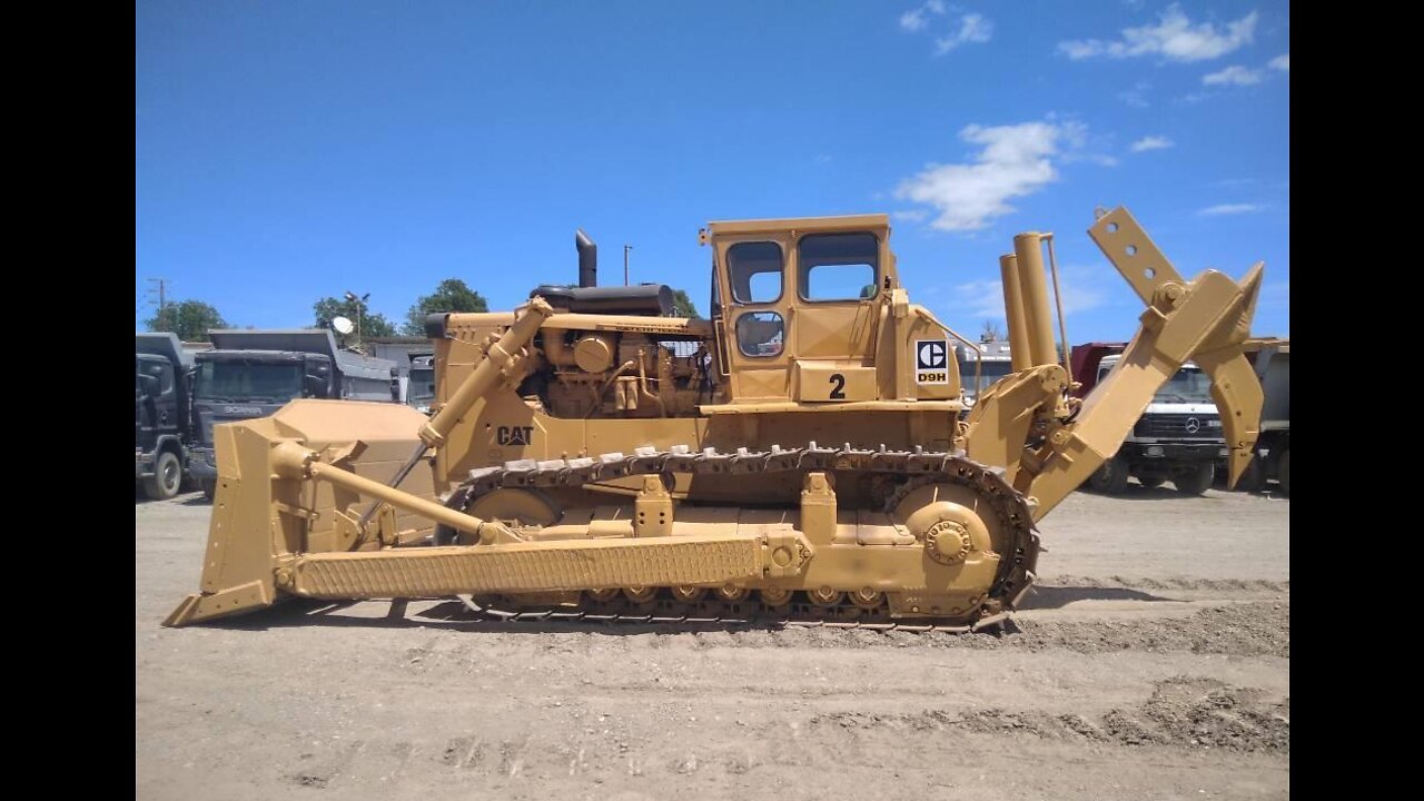 Caterpillar (Cat) D9H bulldozer