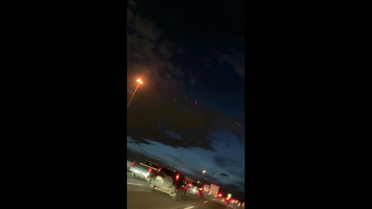 UFO sighting over busy Intersection!!!