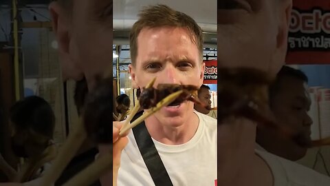 🇹🇭 Enjoying An Insect Buffet At A Thai Market