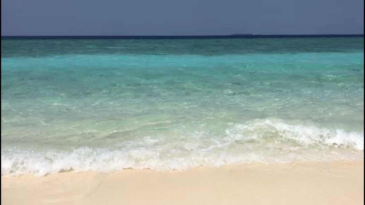 Soothing beach waves #Peaceful #Soothing #Maldives