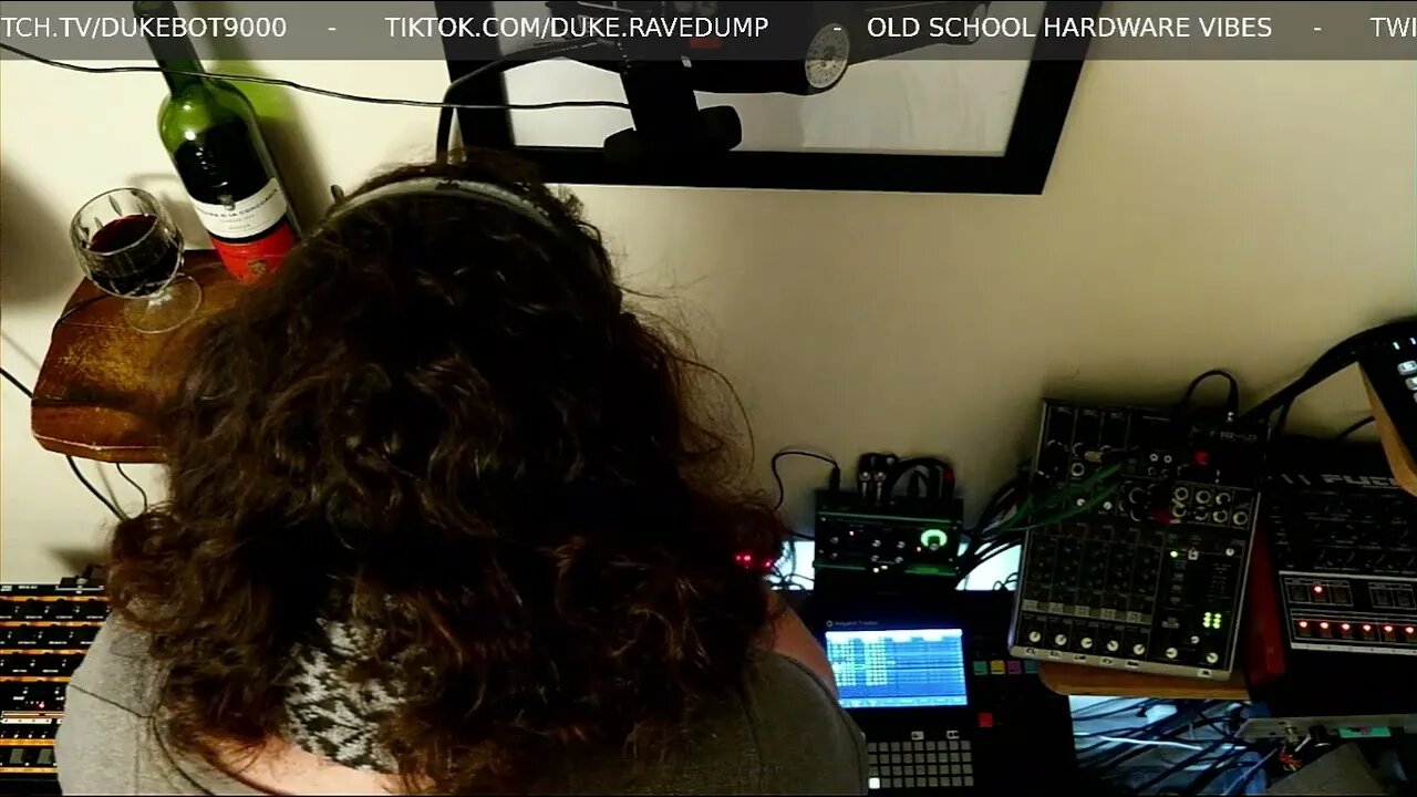 Highlight: Live HARDWARE PART1 303 SESSION - Techno Synths With DUKE