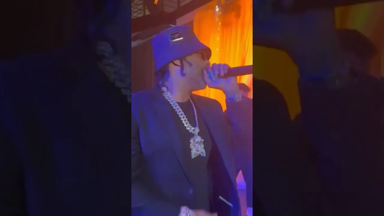 Jim Jones performs “Ballin” at fan’s wedding‼️