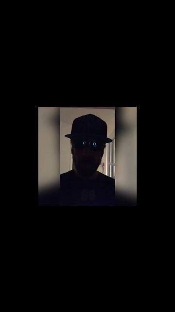 Gnome Alone, When Gnomes attack!