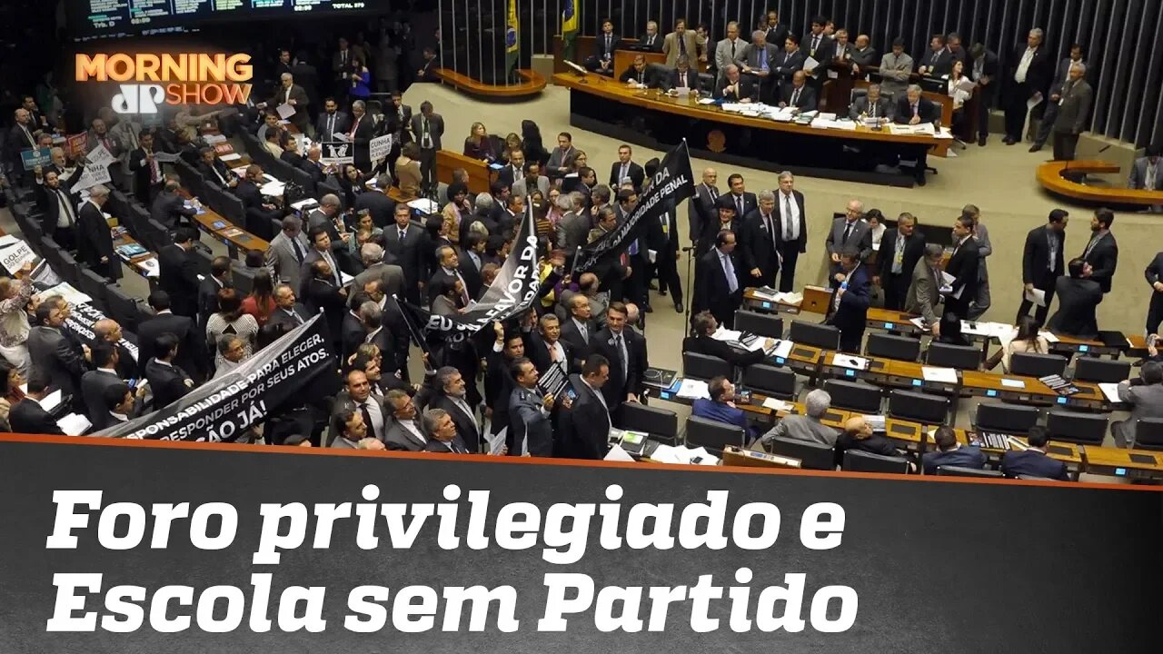 O que aconteceu com os projetos do "Fim do Foro Privilegiado" e do "Escola Sem Partido" no Congresso