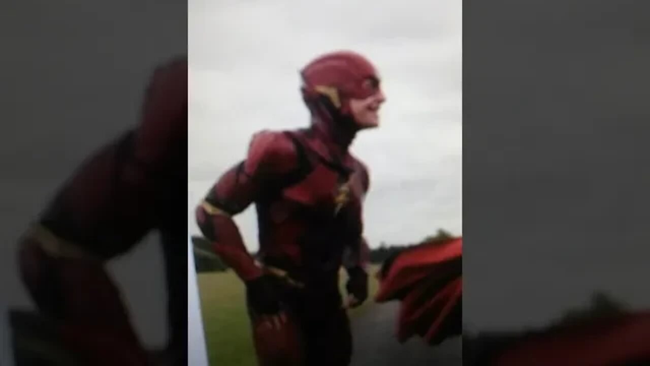 Henry Cavill's Superman to Cameo in Ezra Miller's Flash?