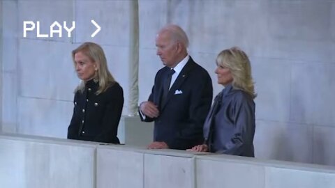 Joe Biden pays respects at Queen Elizabeth's coffin