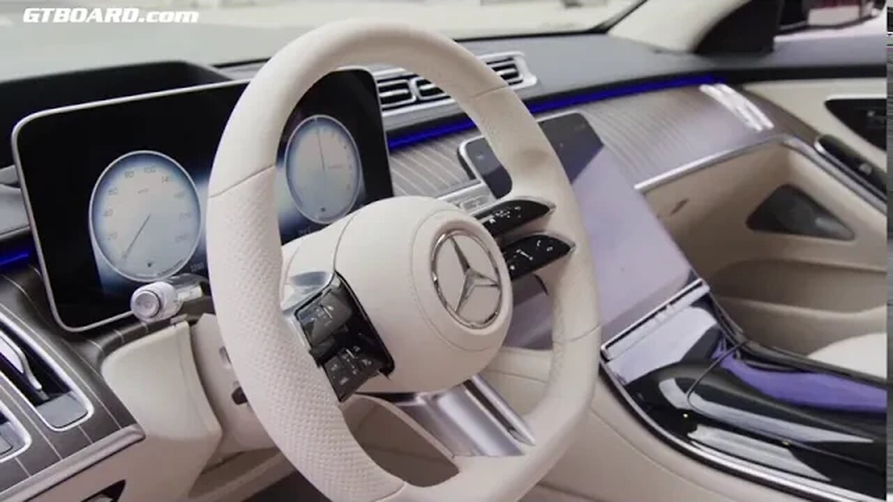 Incredible NEW Mercedes S-Classe interior. Best in the world?