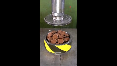 Reeses Chocolate Vs. Hydraulic Press 🫣😱🤤