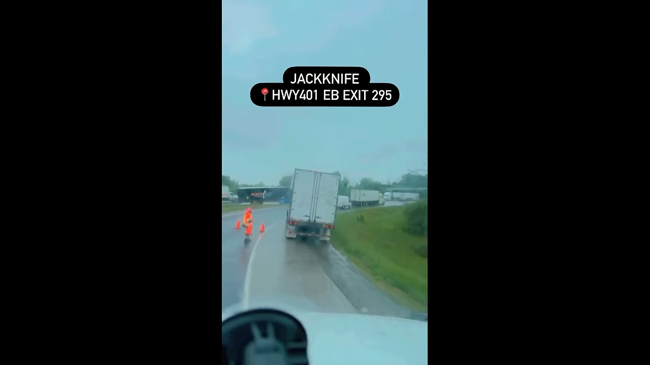 Transport truck jackknifes on highway 401