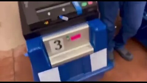 Voting Machines Not Working In AZ, Worker Tries To Stop Voter From Recording