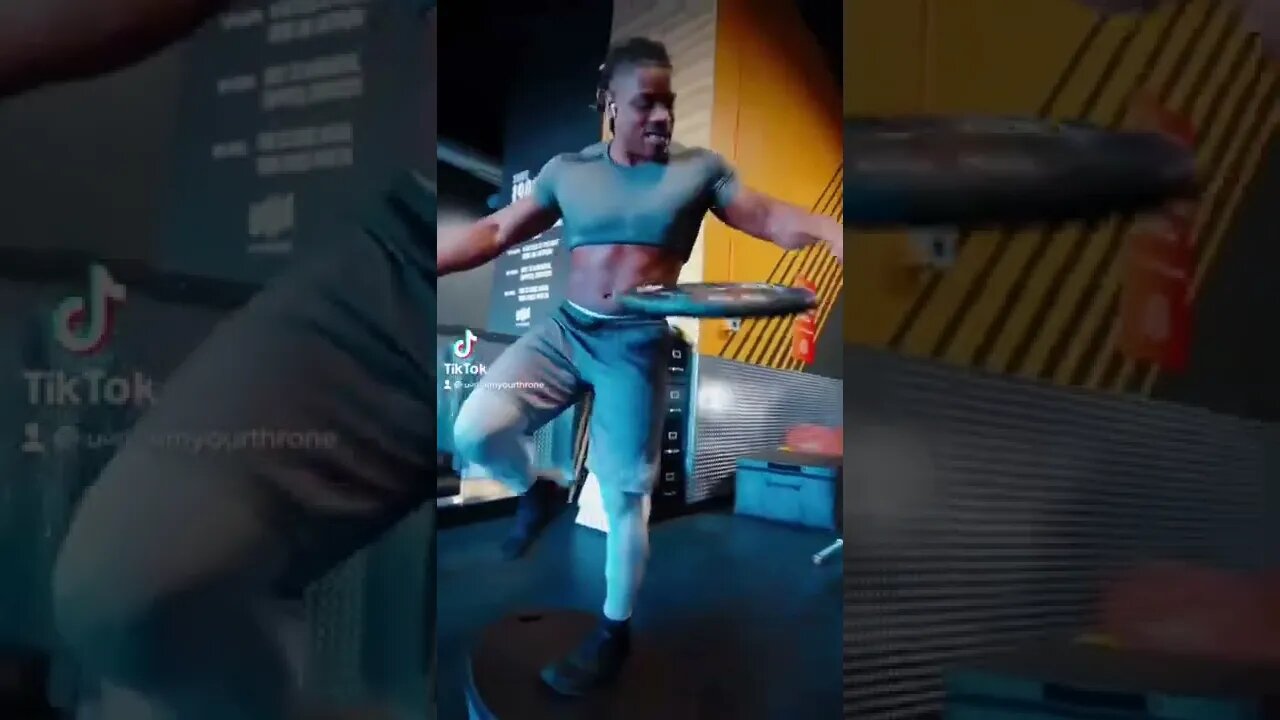 I hate this song 👑