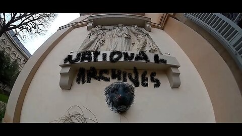 NATIONAL ARCHIVES MUSEUM GARDEN TOUR PARIS