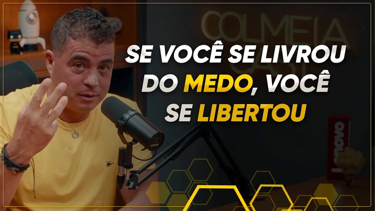 A TELEVISÃO É O MAIOR INSTRUMENTO DE MANIPULAÇÃO EM MASSA QUE EXISTE...