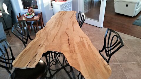 Tignor Maple Table 2018