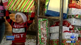 Family of 8 in need gets help from community during the holidays