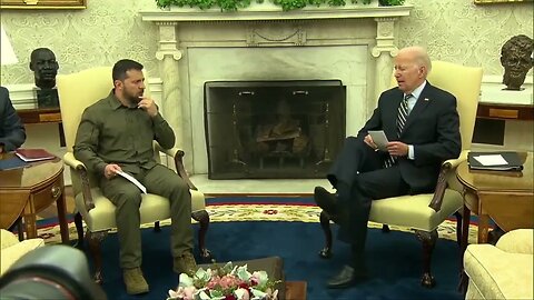 Biden Reads Pre-Written Remarks From Note Card As He Meets In Oval Office With Ukraine's Zelenskyy