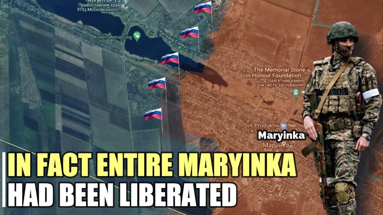 Russian soldiers planted another flag on the edge position of Marinka