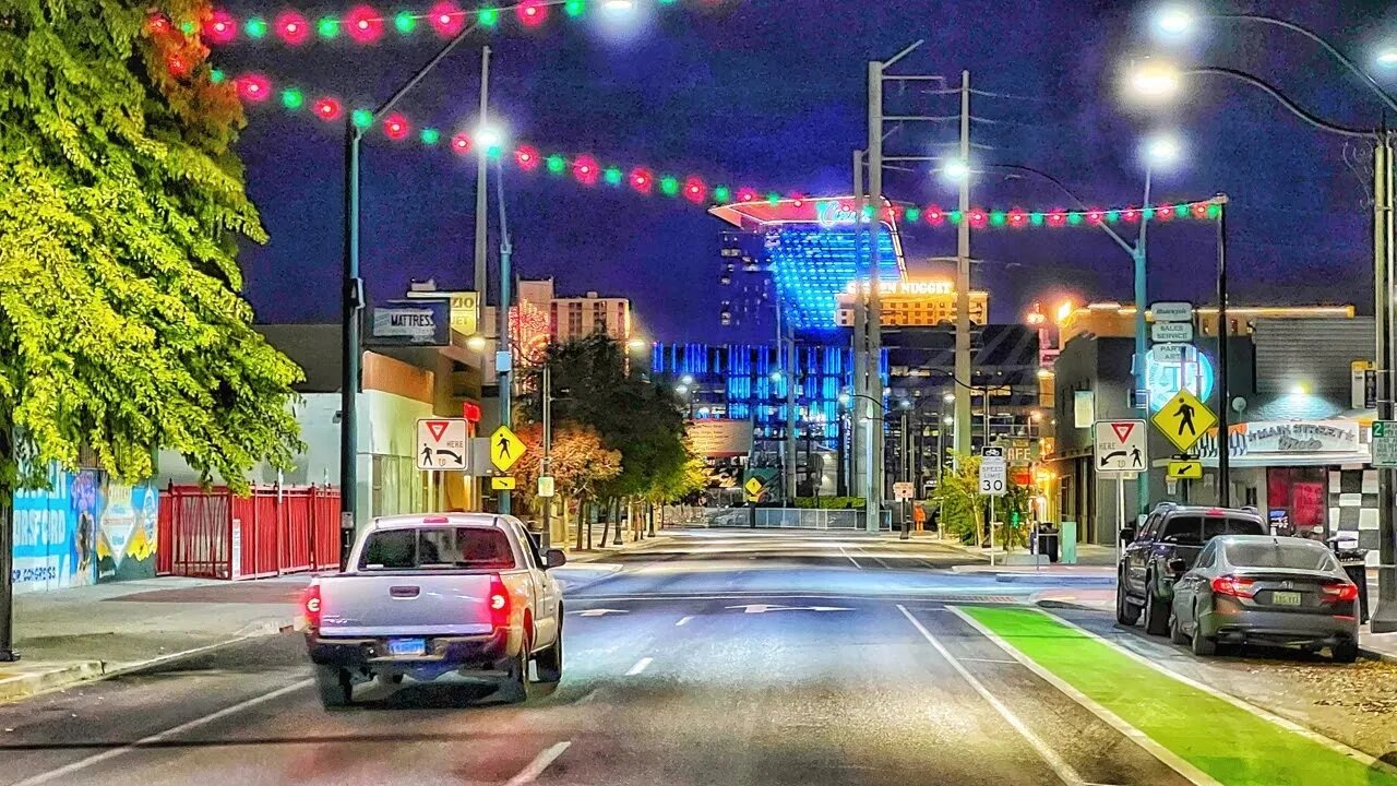 🔴 WATCH LIVE: Downtown Vegas. Watch BEFORE Visting‼️… 📸 1080p 60fps Live