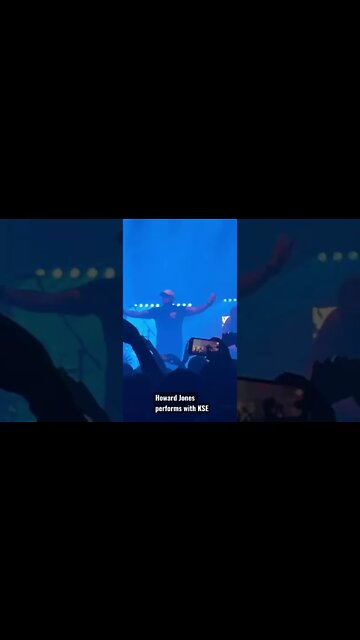 Howard Jones Performs with Killswitch Engage