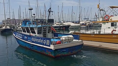 Commander Ben goes for fuel.