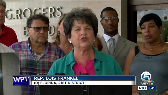 U.S. Rep. Frankel returns from Texas detention center