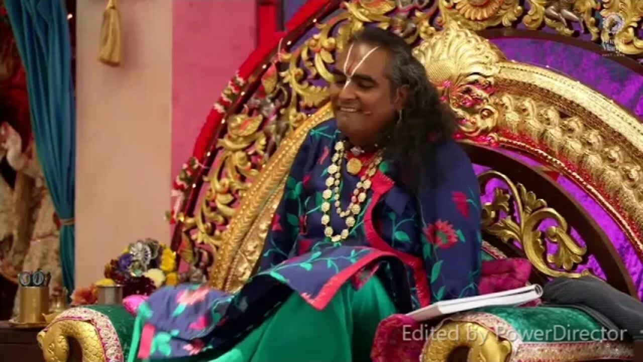 Paramahamsa Vishwananda canta antes do Darshan de 14 Agosto 2022, SPN, 2º bhajan