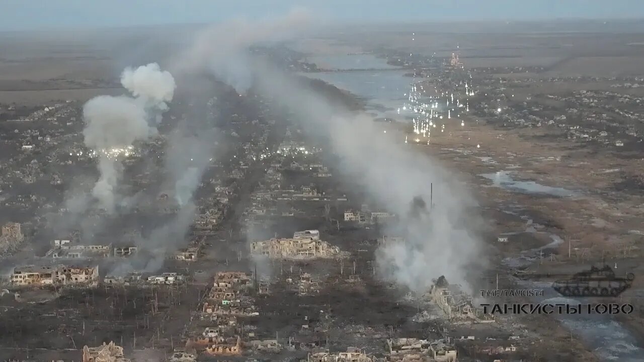 Atmospheric footage of the battle-ravaged Marinka.