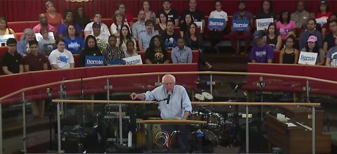 Sen. Bernie Sanders rallies in Las Vegas