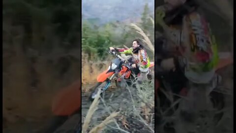 Always wear a Helmet when you Off-Road Enduro Riding