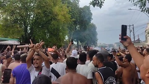 Vascaínos se preparando pra ir pro Maracanã para o clássico contra o Flamengo no Maracanã 05/03/2023