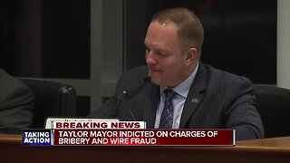 Taylor Mayor Rick Sollars indicted on federal bribery charges