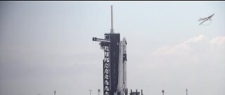 Storms suspend historic Space-X launch