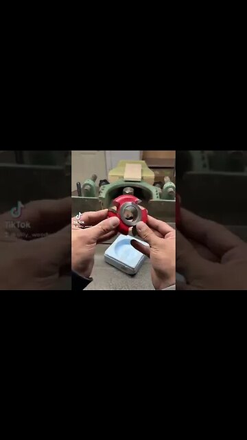 Handle on cutting board with the shaper #shorts #woodworking #shortvideo #subscribe #cuttingboards