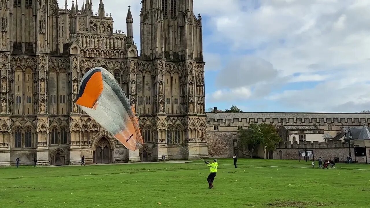 Kite Surfing on Wells Cathedral Green