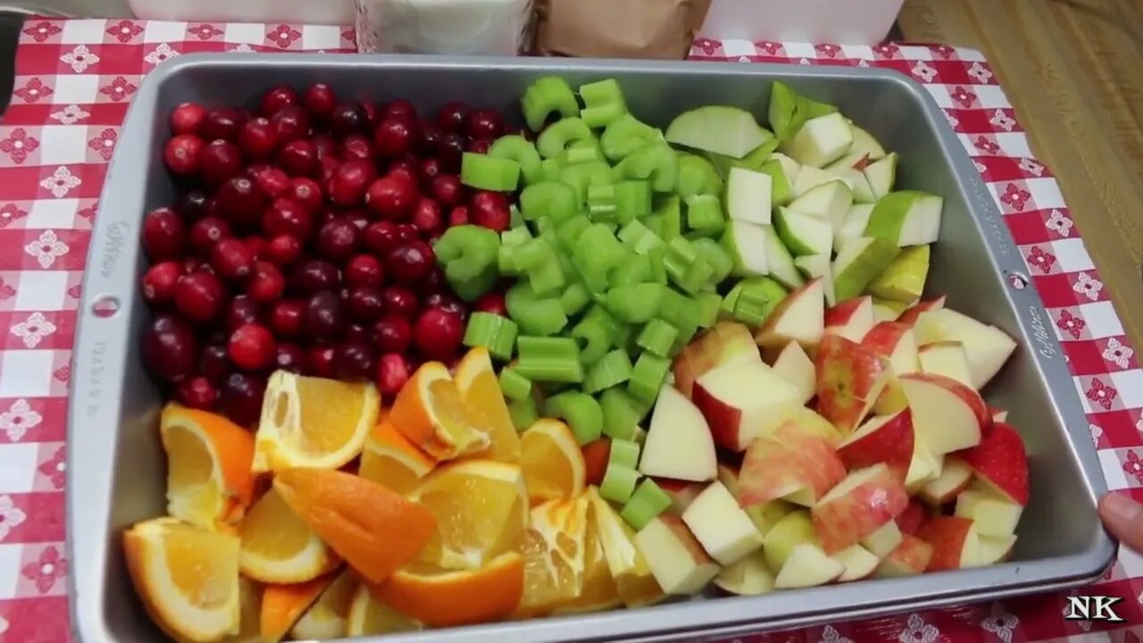 FRESH CRANBERRY RELISH!! A REALLY RETRO HOLIDAY