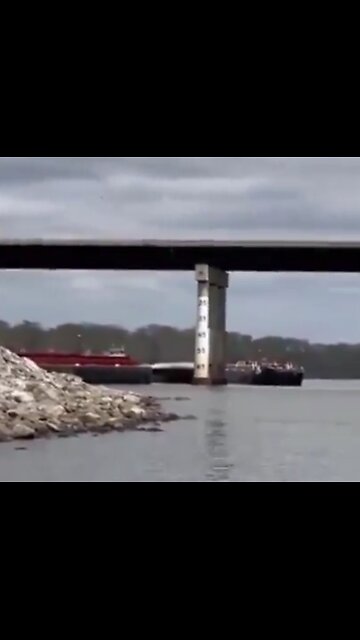 Barge SLAMS Into Arkansas River Bridge