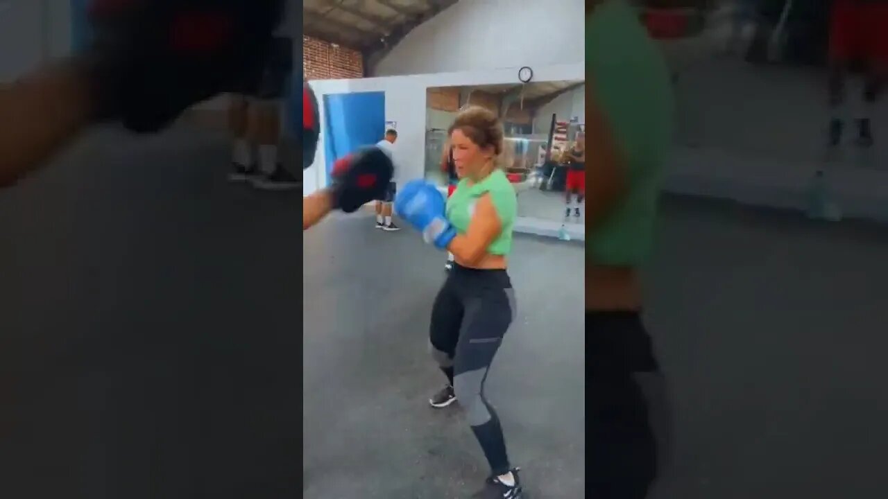 Girl Boxing Training | #gymode #shorts #shortsfeed